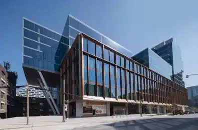 530 Front Street Toronto C01 Ontario M5V 1B8