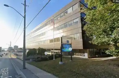 136 BAYFIELD Street Unit# 200b Barrie Ontario L4M 3B3