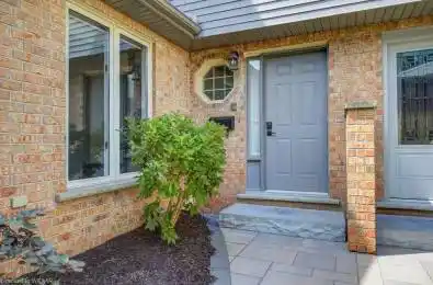 667 LANSDOWNE Avenue Woodstock Ontario N4T 1K3