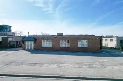 21 Golden Gate Court Toronto E09 Ontario M1P 3A4