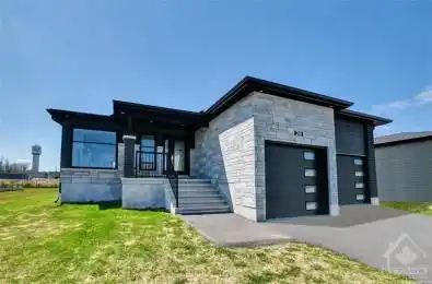 28 CALCO Crescent North Stormont Ontario K0C 1W0