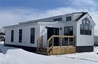 4838 SWITZER Drive Unit# 203 Southwest Middlesex Ontario N0L 1A0