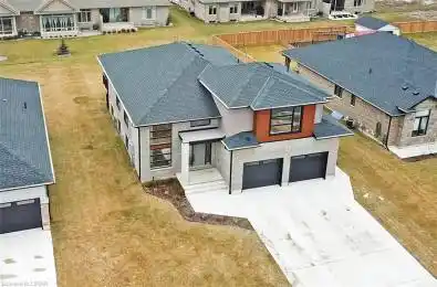 149 HENNESSY ST Street Lambton Shores Ontario N0N 1J0