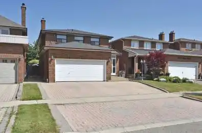 136 Oliver Lane Vaughan Ontario L6A 1B1