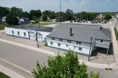 15 Mill Street Perth East Ontario N0K 1M0