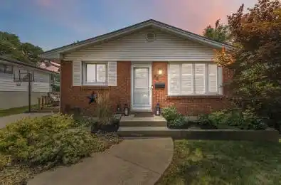 35 Surrey Crescent London South Ontario N6E 1T7