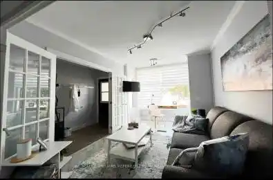 2480 St Clair Avenue Toronto W03 Ontario M6N 1L3