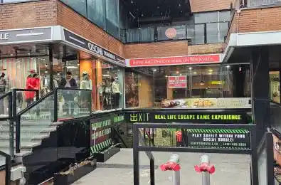 70 Yorkville Avenue Unit# M2 Toronto C02 Ontario M5R 1B9