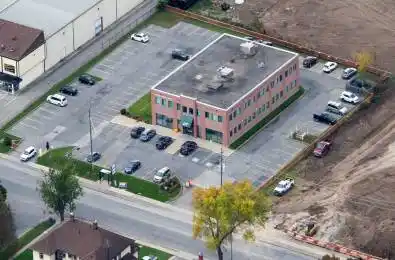 477 King Street Unit# 106 Welland Ontario L3B 3K4