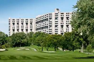 288 Mill Road Unit# G14 Toronto W08 Ontario M9C 4X7