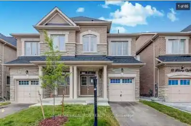 8 Finley Way Markham Ontario L3S 0E8