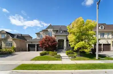 11 Louvre Circle Brampton Ontario L6P 1W2