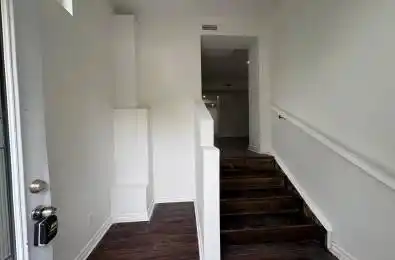 35 Duncombe Boulevard Unit# Unit 2 Toronto E08 Ontario M1M 3A4