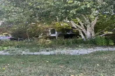 1717 Charles Street Whitby Ontario L1N 1C3