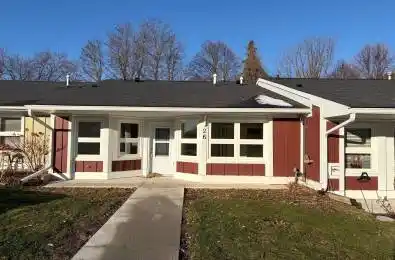 26 Szollosy Circle Hamilton Ontario L9B 1T8