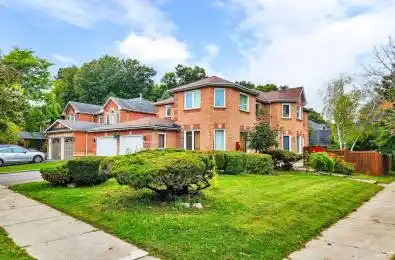 98 Charing Crescent Aurora Ontario L4G 6P5