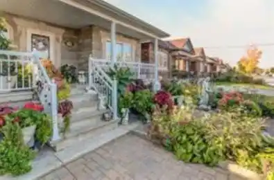 149 Lambton Avenue Toronto W03 Ontario M6N 2T1