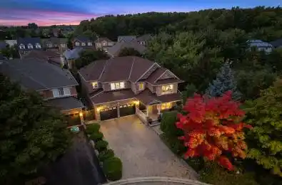 3859 Pondview Way Mississauga Ontario L5N 8K1