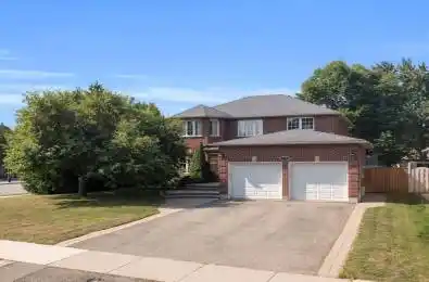 304 Rhodes Circle Newmarket Ontario L3X 1V4