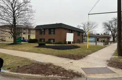 5 Hickory Street Unit# A Waterloo Ontario N2J 4L3