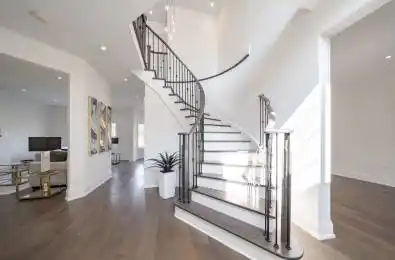 39 Dunblane Avenue Vaughan Ontario L6A 2N9