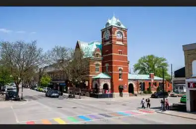 71 Frank Street Strathroy-Caradoc Ontario N7G 2R5