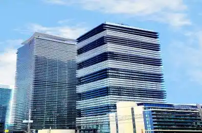 56 Annie Craig Drive Unit# 1402 Toronto W06 Ontario M8V 0C8