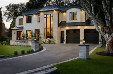 1529 Venetia Drive Oakville Ontario L6L 1K8