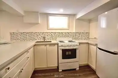 47 Newbury Drive Unit# Lower Fl Newmarket Ontario L3Y 4P9