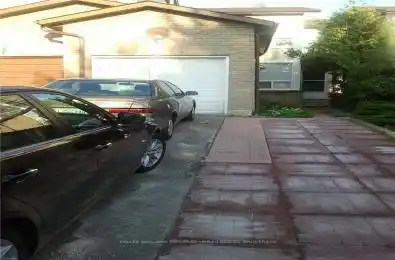 3 Robert Hicks Drive Unit# Lower Toronto C07 Ontario M2R 3R1