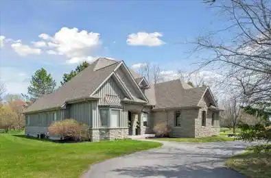 2 TAUNUS Court Clarington Ontario L1C 4H5