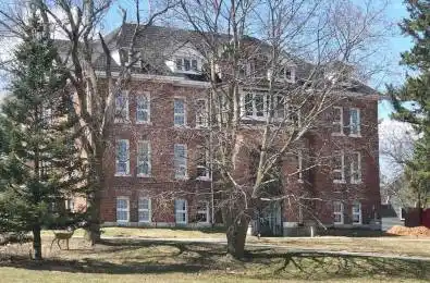 1354 Young's Point Road Unit# 204 Selwyn Ontario K0L 2H0