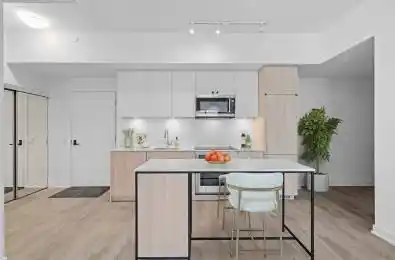 220 Missinnihe Way Unit# 307 Mississauga Ontario L5H 0A9