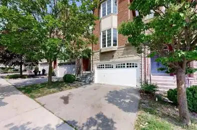 16 Carriage House Court Richmond Hill Ontario L4E 4V3