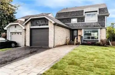 1534 Forestdale Court Oakville Ontario L6H 3A1