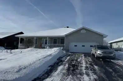 9 Grove Street South Dundas Ontario K0E 1K0