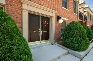 96 MARIA'S Quay Cobourg Ontario K9A 5R6