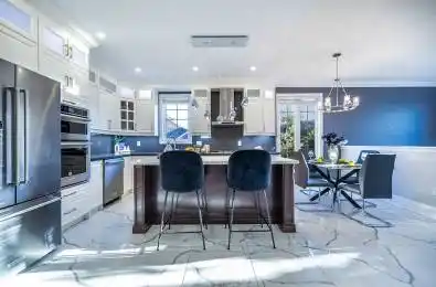 1602 Chilliwack Street Oshawa Ontario L1K 0C4