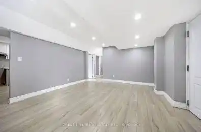 928 Dice Way Milton Ontario L9T 8C9