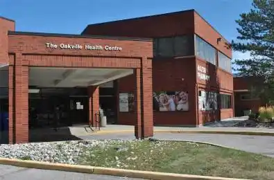 1060 Speers Road Unit# 208 Oakville Ontario L6L 2X4