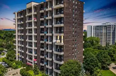 35 Ormskirk Avenue Unit# 501 Toronto W01 Ontario M6S 1A8
