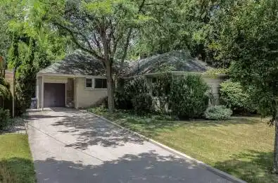 10 Campbell Crescent Toronto C12 Ontario M2P 1P2