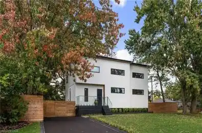 5427 ANTHONY Place Burlington Ontario L7L 3G9