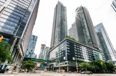 55 Bremner Boulevard Unit# 4906 Toronto C01 Ontario M5J 0A6