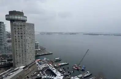 33 HARBOUR Square Unit# 3221 Toronto C01 Ontario M5J 2G2