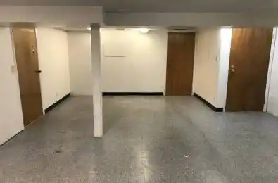 907 Simcoe Street Unit# B Oshawa Ontario L1G 4W1