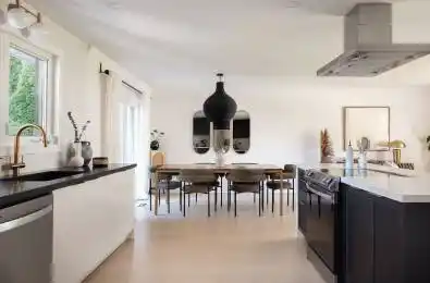 3495 Riverspray Crescent Mississauga Ontario L4Y 3M6