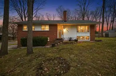 142 Beechwood Crescent Newmarket Ontario L3Y 1W3