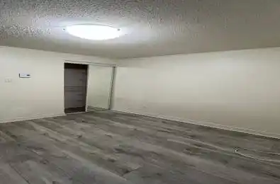 54 Hoskins Square Brampton Ontario L6S 2N6