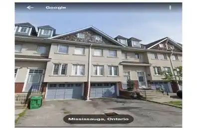 840 Dundas Street Unit# 18 Mississauga Ontario L5C 1C2